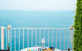 La Divina Amalfi Coast Bed And Breakfast 3*